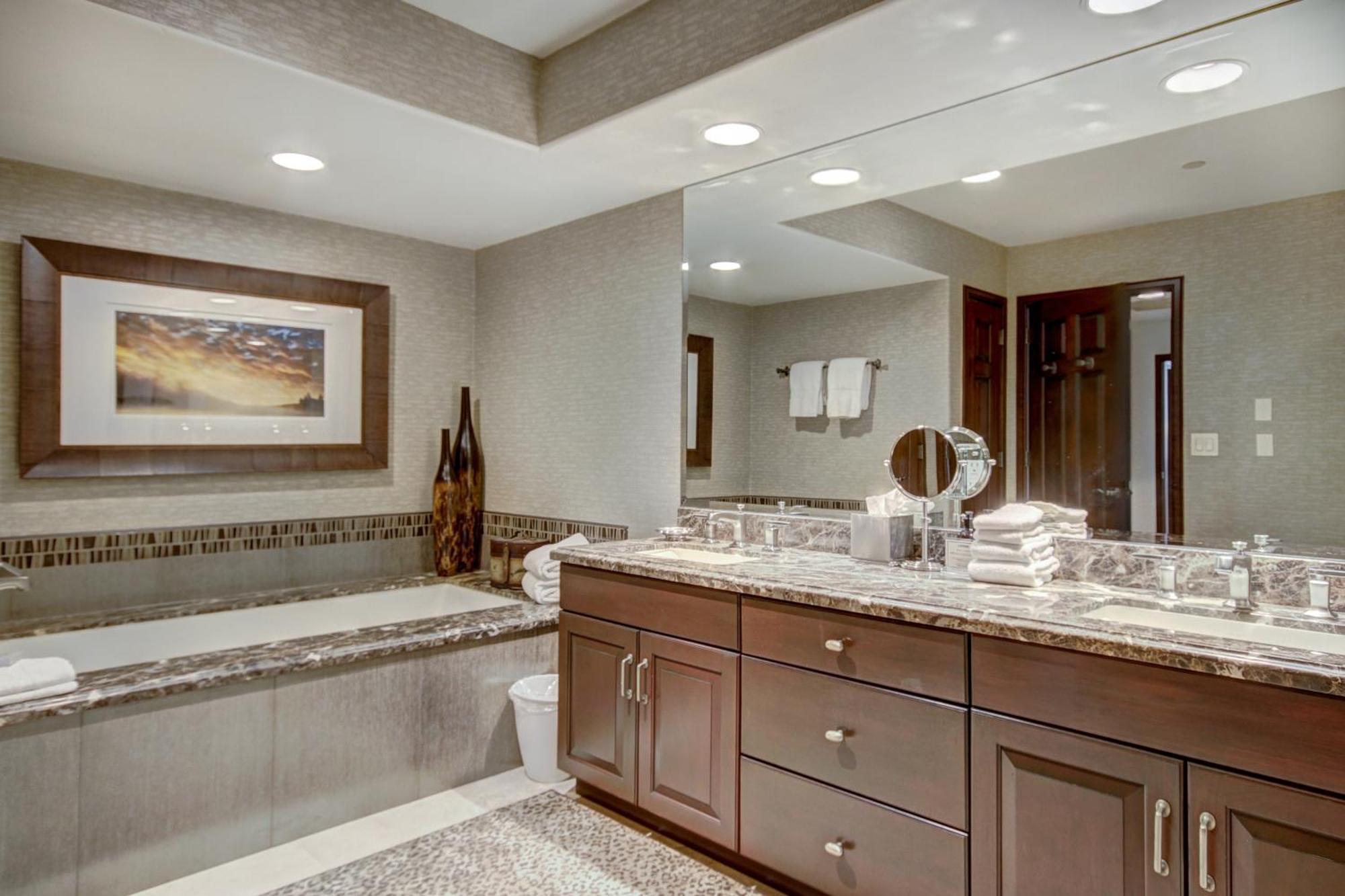 Luxury Ski-In 3 Bedroom Penthouse Inside Pines Lodge, Sleeps 10! Condo Beaver Creek Luaran gambar