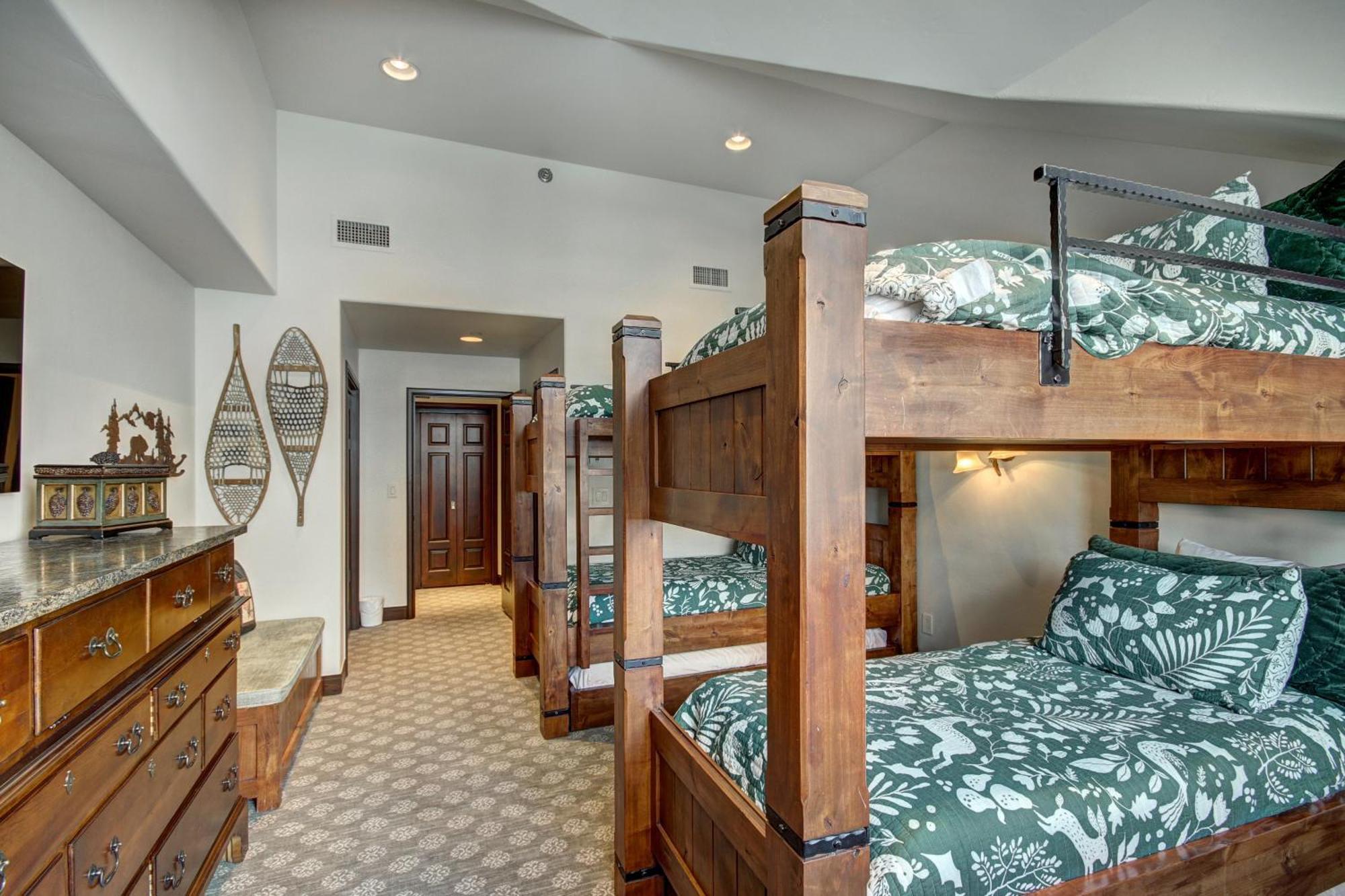 Luxury Ski-In 3 Bedroom Penthouse Inside Pines Lodge, Sleeps 10! Condo Beaver Creek Luaran gambar